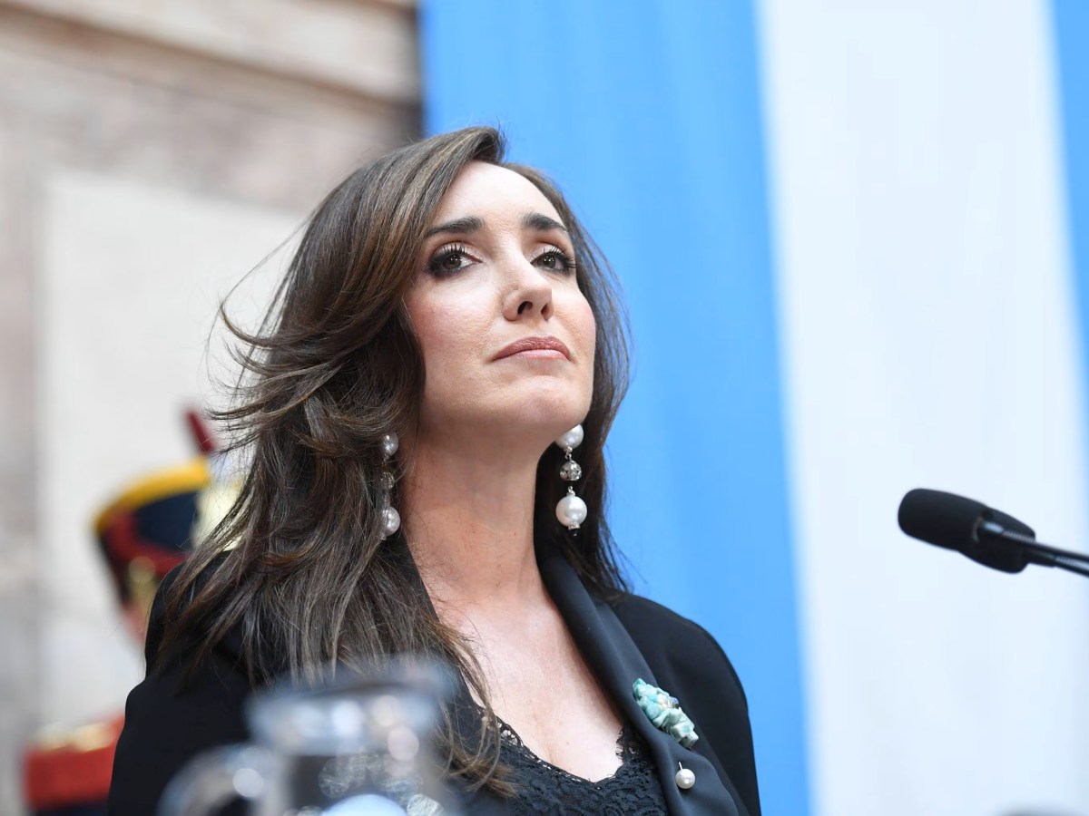 LOS SENADORES SE AUMENTARON EL SUELDO Y COBRARÁN MÁS DE 11 MILLONES EN PLENA CRISIS ECONÓMICA